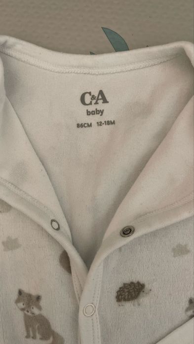 3 salopete /pijama  H&M  si C&A marimea 80 (1 an) cu botosei