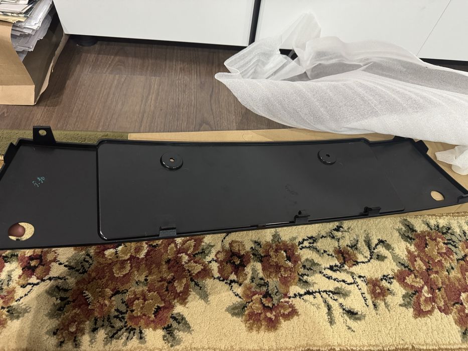 продам подномерник на ауди а8