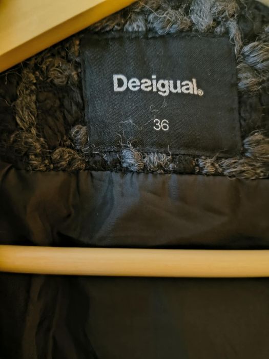 Дамско палто ,,Desigual"