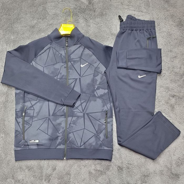 Veste și treninguri copii