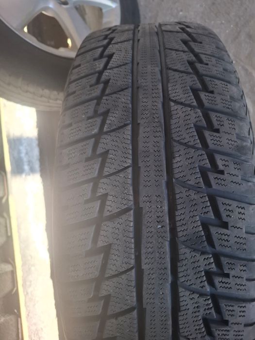 235/60 18 оригинал лексус титанка