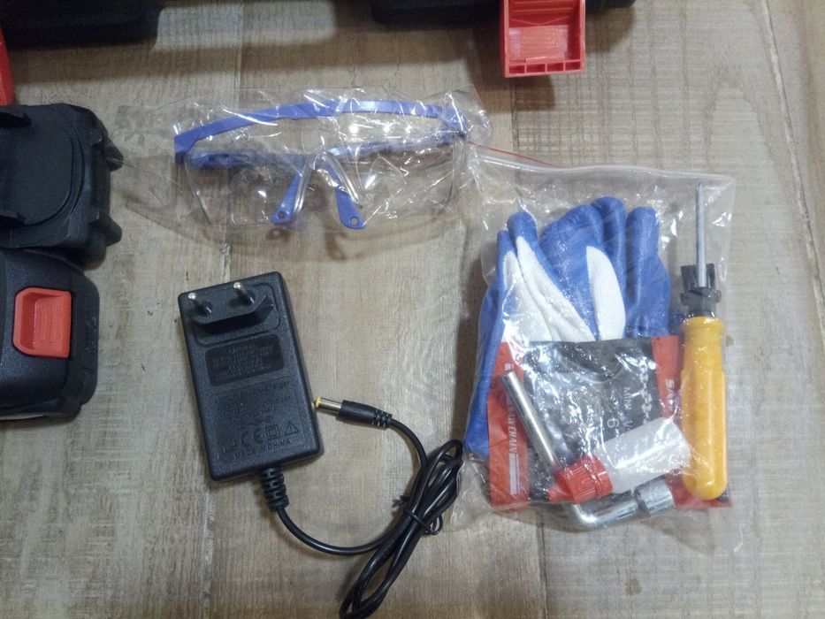 Електрически трион мини