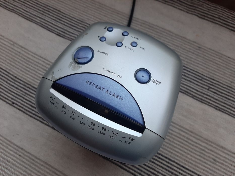 Радио часовник PHILIPS RJ3145- ОРИГИНАЛ!