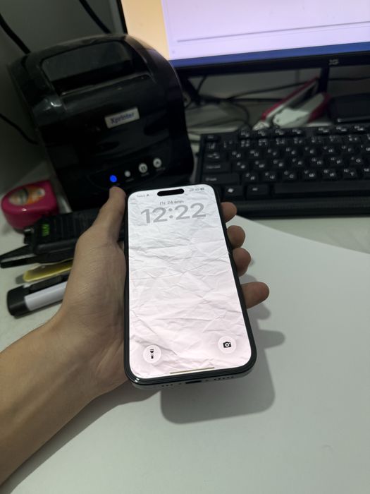 iPhone 15pro с гарантии