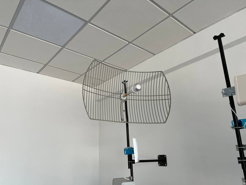 24dBi MIMO Parabolik Antenna GSM 2G 3G 4G LTE 5G