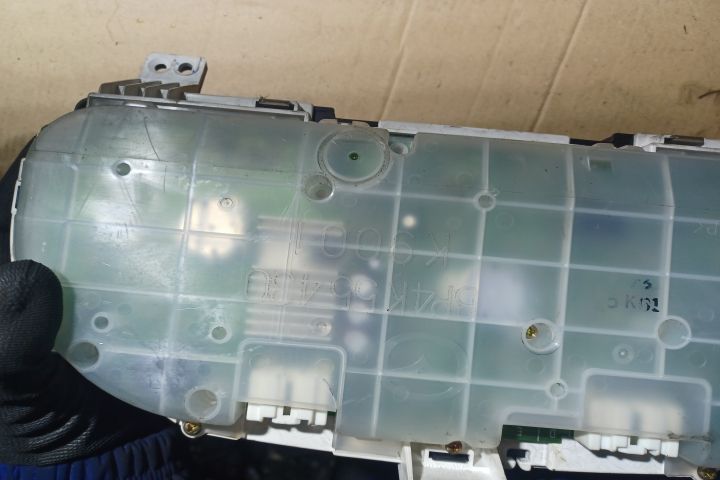 Ceasuri bord 4TBN9JB Mazda 3 BK (facelift)