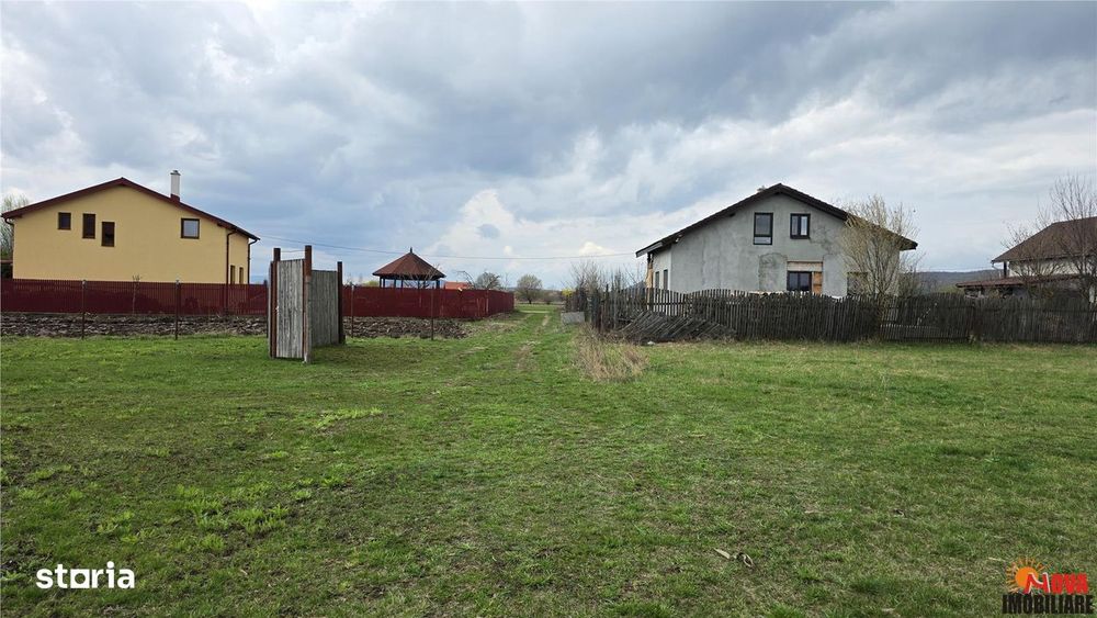 Podu Oltului, teren intravilan