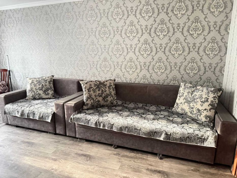 Продам мебель. Диван и большое кресло