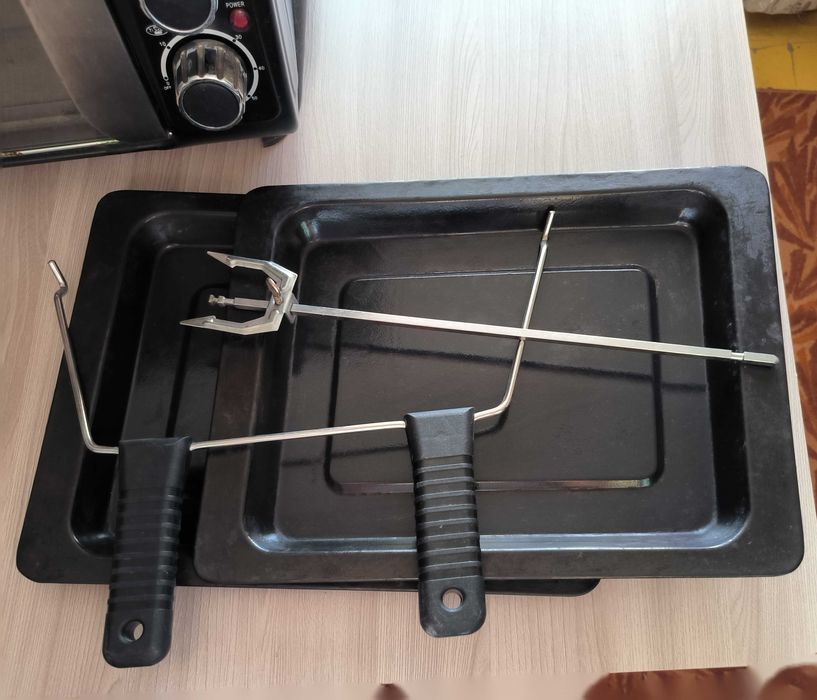 Духовая печка гриль марки Moulinex