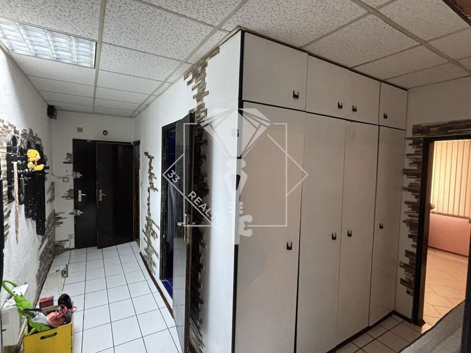 Продава се Тристаен апартамент в Пловдив, Кючук Париж - 96 кв.м за 1771 €/кв.м - Снимка #7