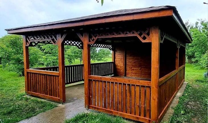 Vând foișoare și pergole