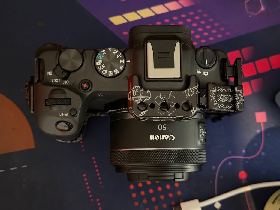 Продаю клетку для canon r8