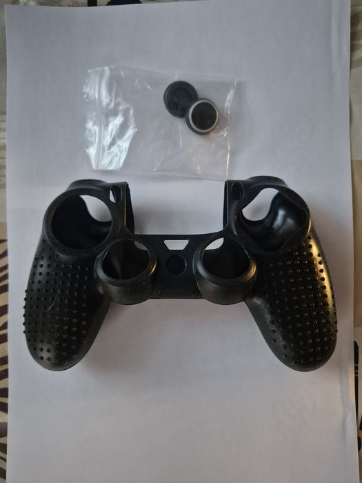 Аксесуары  для консолей пс5 и пс4.