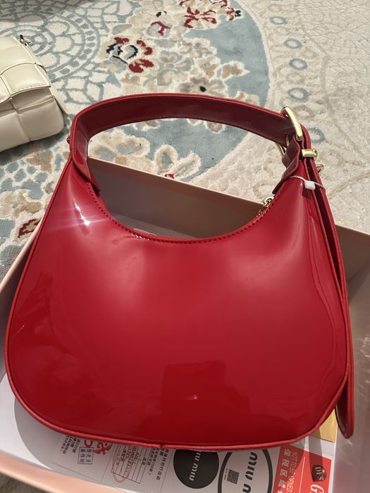 Сумка новый қызыл түсті