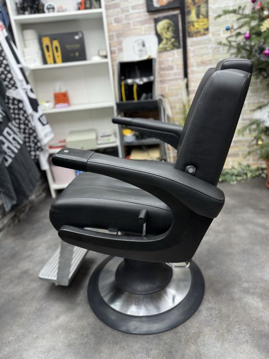 2 бръснарски стола