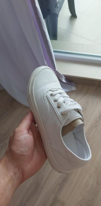 Дамски обувки Guess