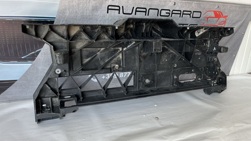 Преден панел Citroen Jumpy/Peugeot Expert/Toyota Proace