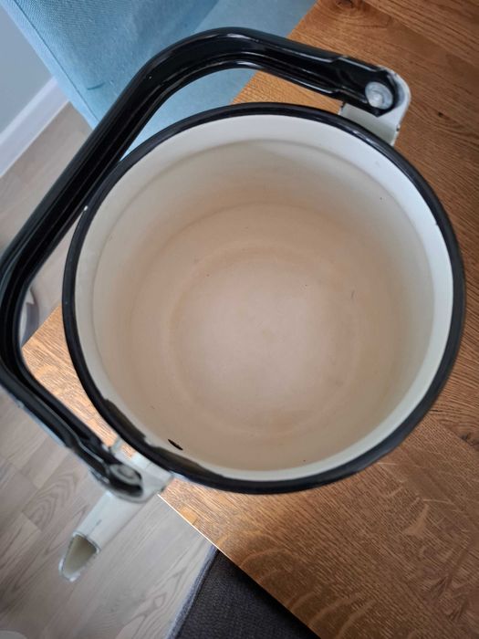 Подарява се ретро чайник емайл 3 L - ЗАПАЗЕН