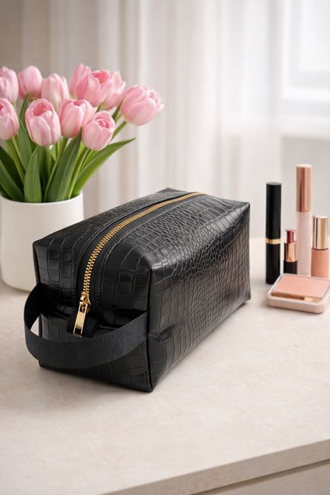 Несесер от еко кожа - стилен и практичен, ръчна изработка