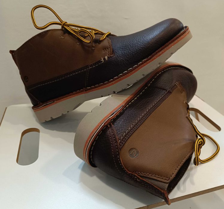 Ghete lace up 41 41.5 premium Clarks NOI piele naturala moale
