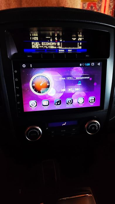 Продается магнитафон в Mitsubishi podjero 4