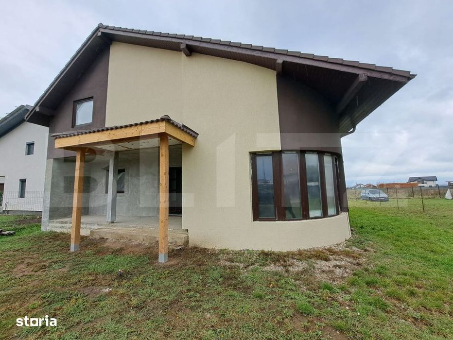 Casa noua, finisata complet, in Bod- la 15 min. de Coresi Mall