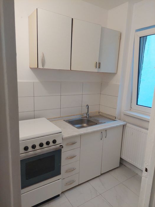 Închiriez  garsonieră zona Mărăști, Deva