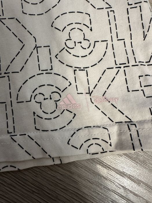 Футболка adidas на девочку