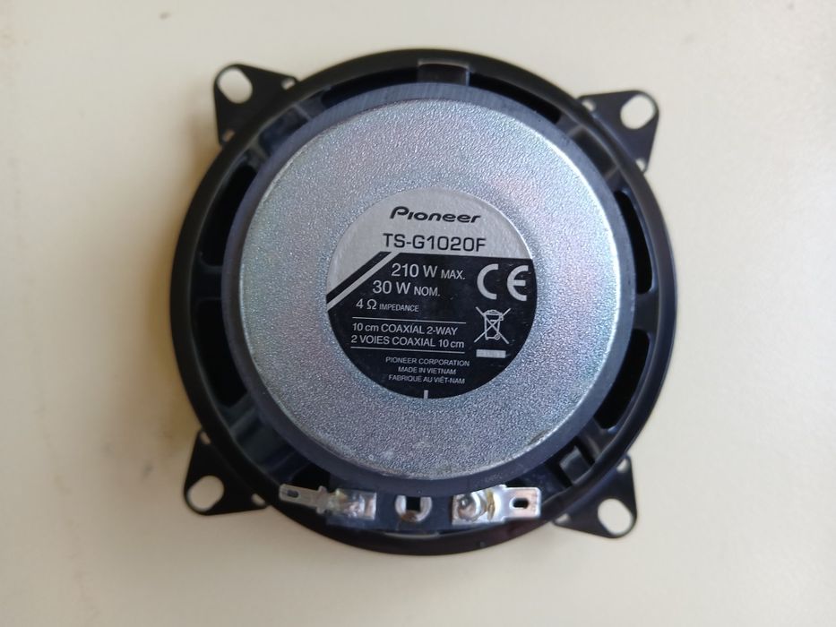 Продам колонки Pioneer TS-G1020F