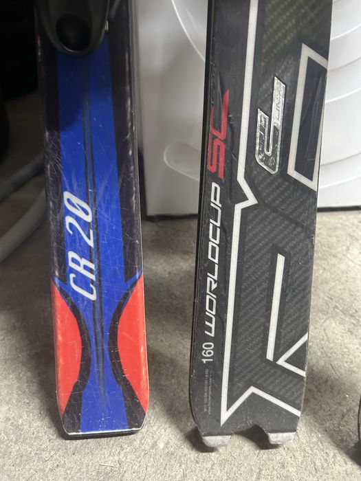 Продавам 4 броя ски