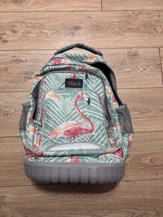 Рюкзак на колесиках