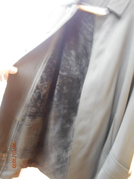 Продавам нова, черна шуба тип "Пардесю" зимна/пролетно-есенна.