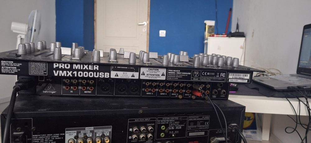 Vând mixer pasiv behringer vmx 1000usb