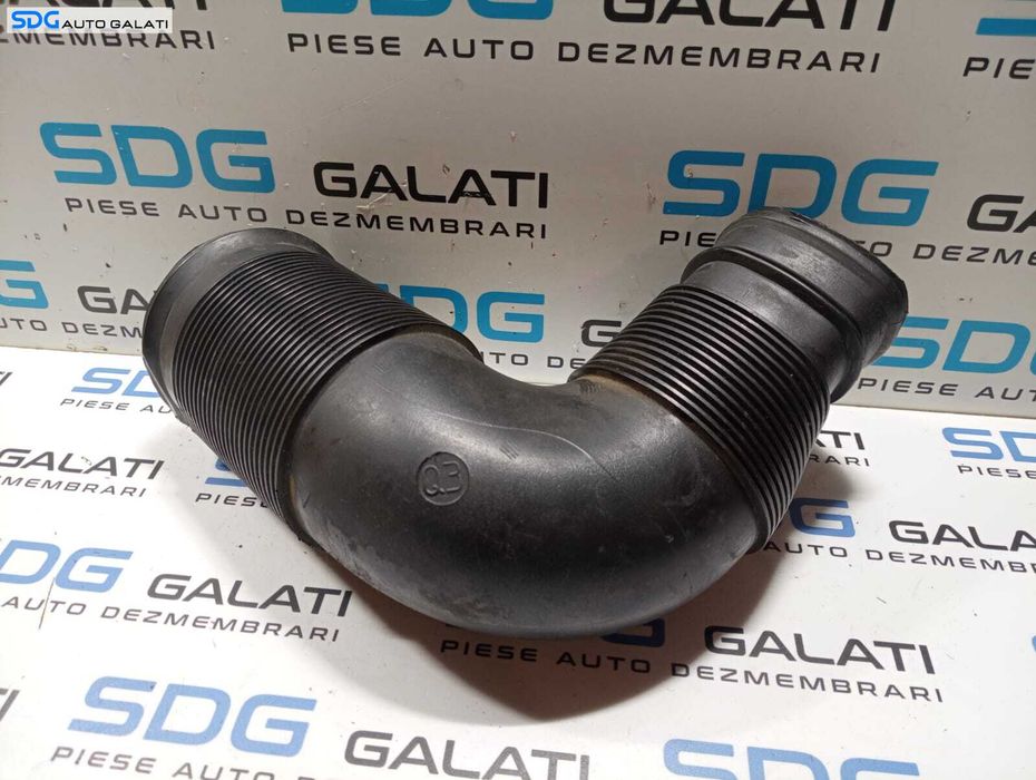 Tub Tubulatura Conducta Racord Admisie Aer Mercedes Clasa C Class W203 C200 2.2 CDI 2001 - 2007 Cod A6110940587 [M4028]
