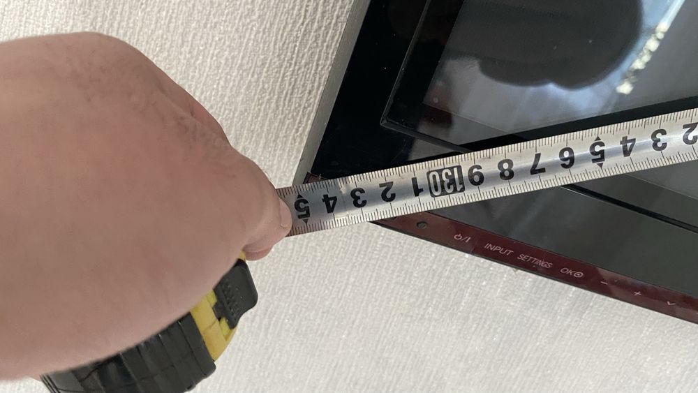 Телевизор LG (130cm)