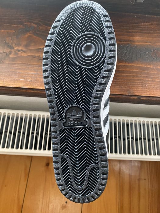 Adidasi Adidas barbati negru din piele