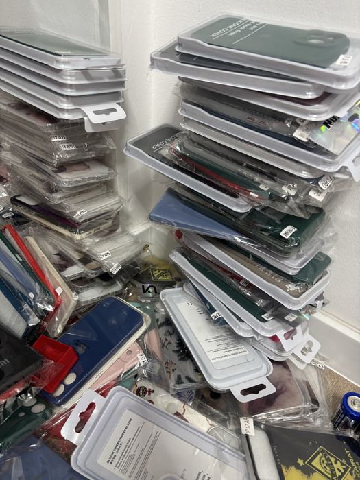 Продам аксессуары ,Чехлы iphone , Samsung ,Redmi