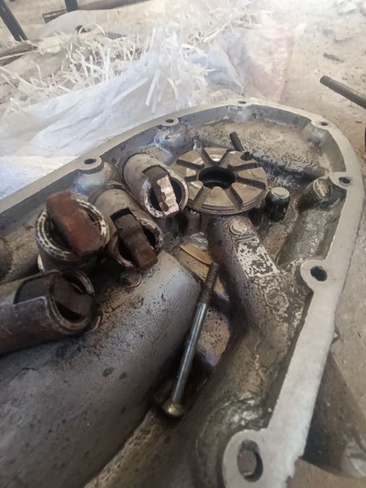 Запчасти на Мотоцикл Урал