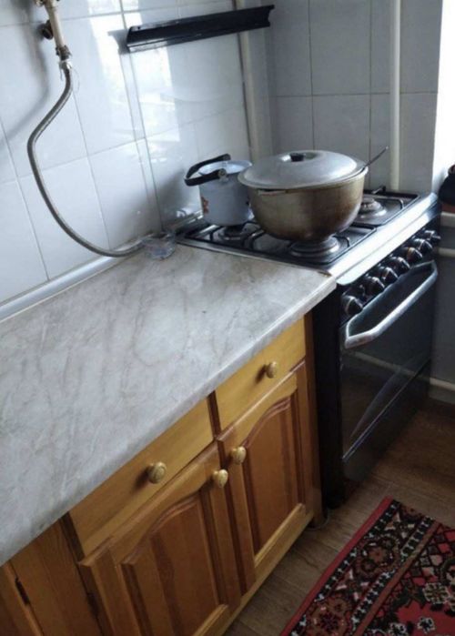 Yunusobod Shaxriston metro yonida shinamgina uy ijaraga beriladi

Yunu