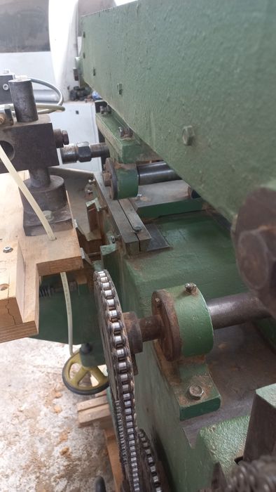 четири шпинделна  осцилираща машина -ITALY