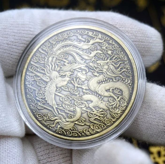 Монета Феникс и дракон