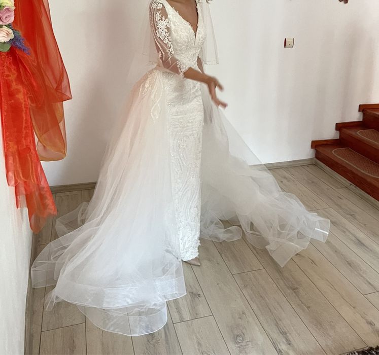 Vand rochie de mireasa