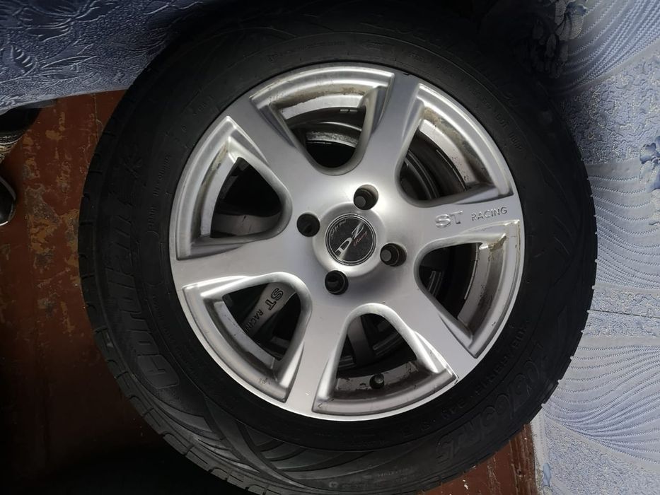 Продаю летнию резину