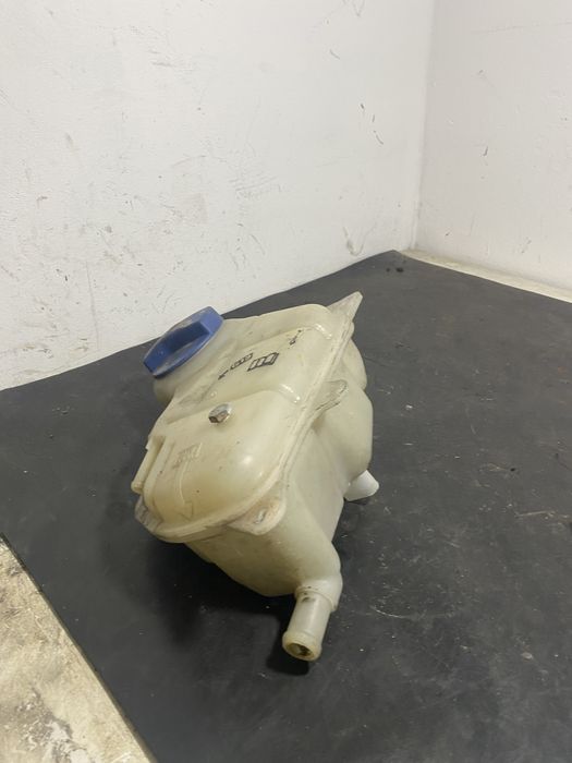 Vas expansiune Volkswagen Vw Passat B5.5 1.9 TDI AVF 131cp 8D0121403L