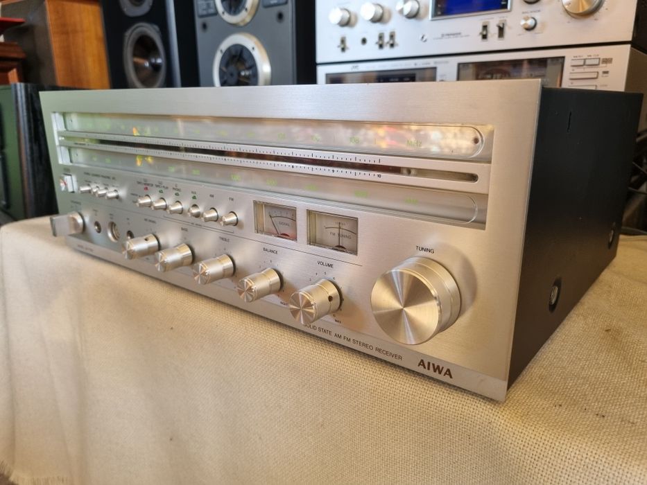 Receiver AIWA AX-7550. 33 watts/canal. Impecabil.