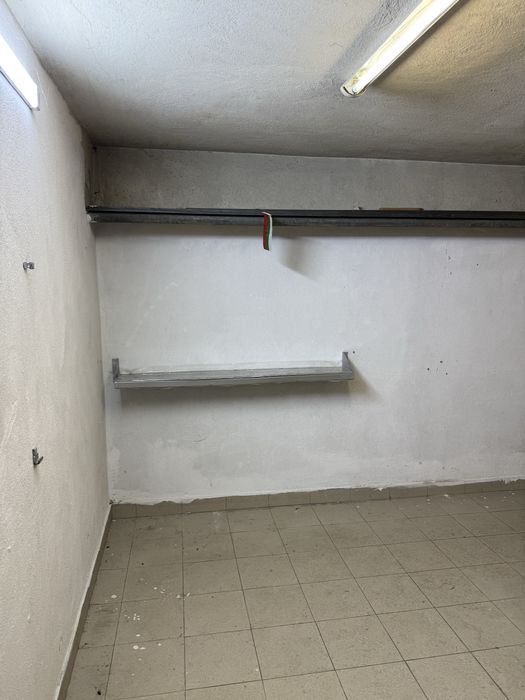 Дава се под наем Гараж / Паркомясто в София, Иван Вазов - 30 кв.м за 153 € - Снимка #2