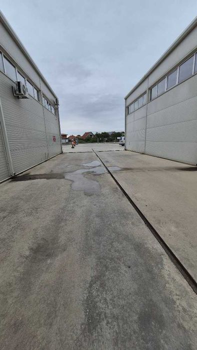 Hala Depozit 250m2  cu Birouri linga Sos. Borsului
