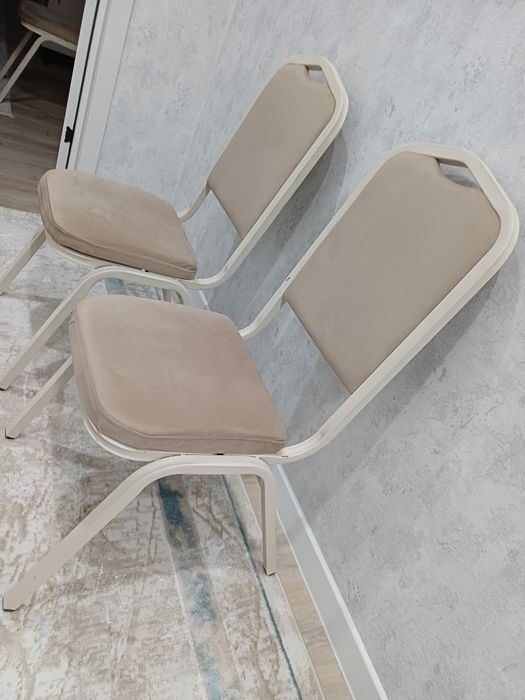 Стулья по 5000 т 4 шт