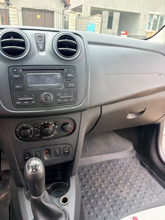 DACIA Logan 2016 — imagine 4