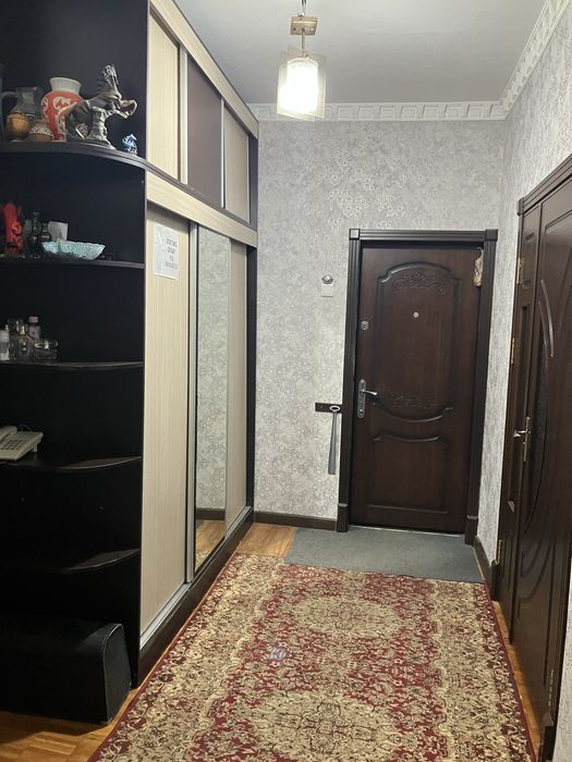 Продается 3/3/5 Сергели-4 балкон 2*6 хороший ремонт